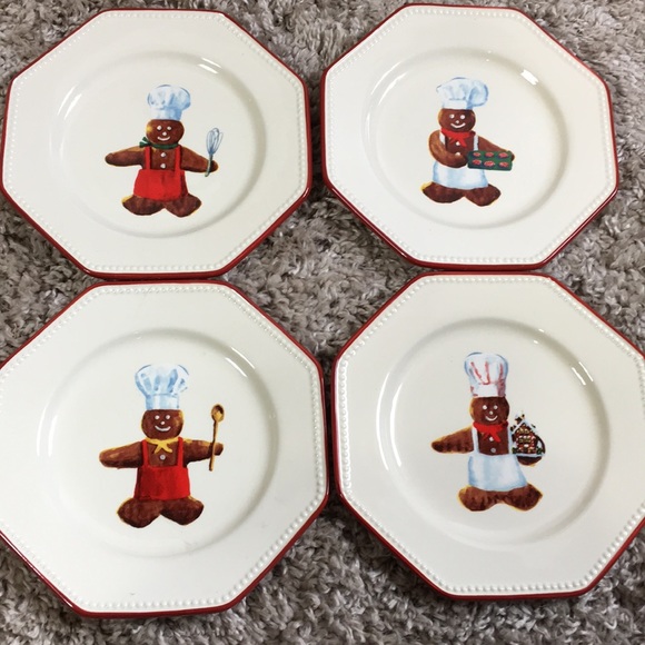Williams Sonoma Other - Williams Sonoma gingerbread dessert 🧁 plates